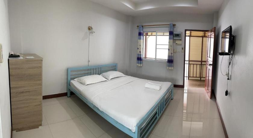 OYO 799 Pudsadee Hotel Chiang Mai Buitenkant foto