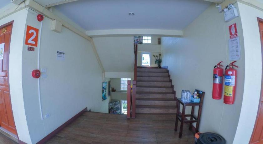 OYO 799 Pudsadee Hotel Chiang Mai Buitenkant foto